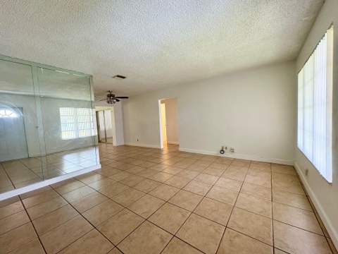 4603 NW 49th Street, Tamarac FL - photo 6 of 25