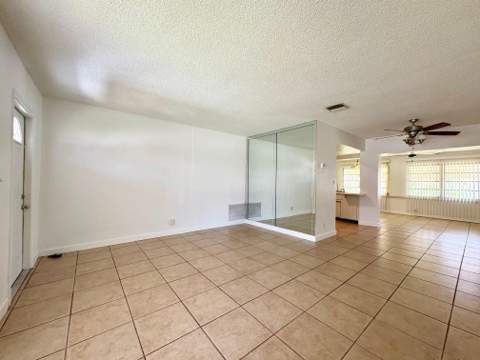 4603 NW 49th Street, Tamarac FL - photo 7 of 25