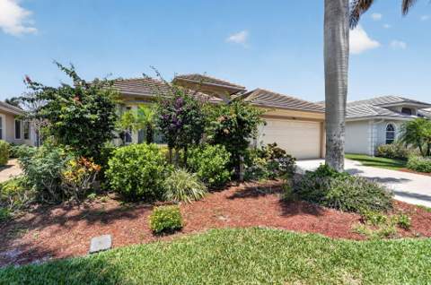 7982 SE Hempstead Circle, Hobe Sound FL - photo 6 of 58