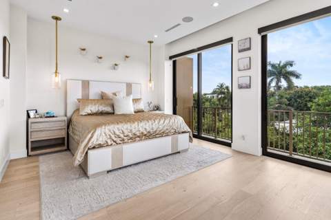 917 NE 8th Avenue, Delray Beach FL - photo 8 of 26