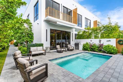 917 NE 8th Avenue, Delray Beach FL - photo 19 of 26