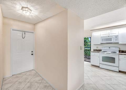 10851 Palm Lake Avenue #101, Boynton Beach FL - photo 17 of 40