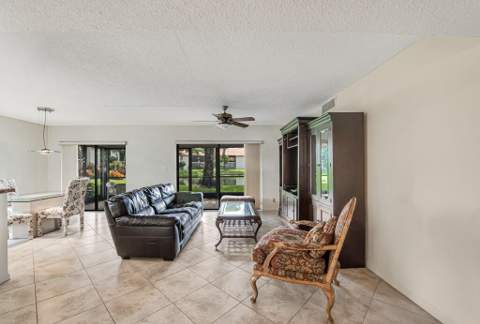 10851 Palm Lake Avenue #101, Boynton Beach FL - photo 6 of 40