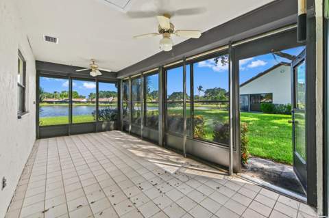 5537 Parkwalk Circle, Boynton Beach FL - photo 21 of 27
