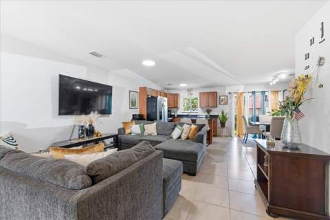 1340 SW 53rd Avenue, North Lauderdale FL - photo 8 of 28