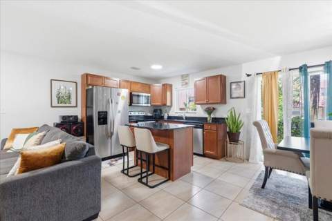 1340 SW 53rd Avenue, North Lauderdale FL - photo 6 of 28