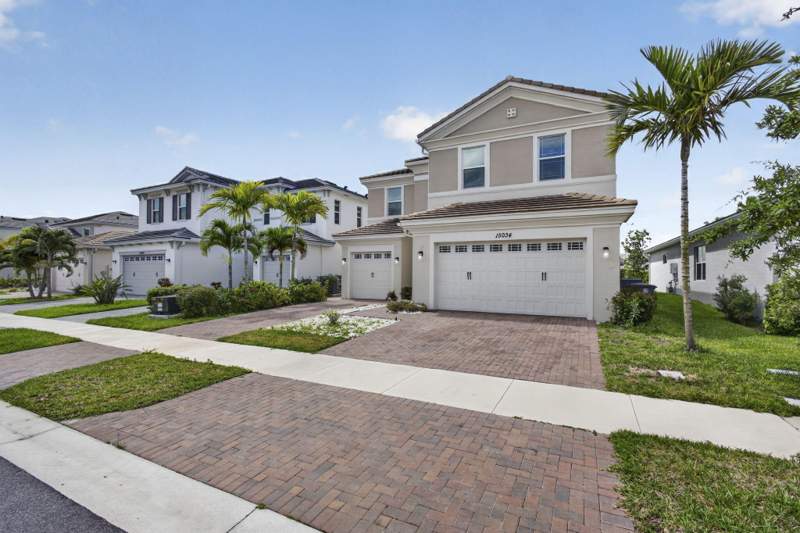 4 bedroom Single Family Residence at 15034 Goldspar Court, Orchards Of Westlake Phase 1, Westlake — photo 2