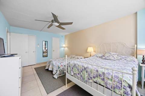 137 Golden Isles Drive #501, Hallandale Beach FL - photo 13 of 53