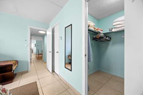 137 Golden Isles Drive #501, Hallandale Beach FL - photo 16 of 53