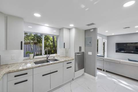 1900 NE 16th Terrace, Fort Lauderdale FL - photo 15 of 44