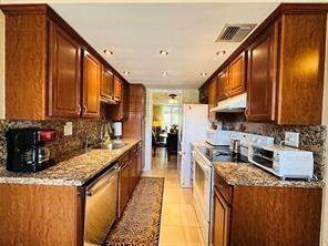 2 bedroom Condominium at 3099 NW 48th Avenue #253, Cypress Chase Condo No 6, Lauderdale Lakes — photo 3
