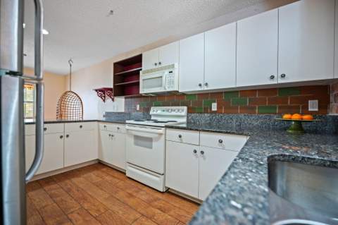 2481 NW 98th Lane, Sunrise FL - photo 12 of 26