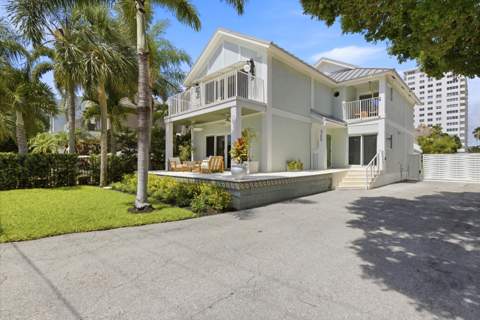 325 Poinciana Drive, Fort Lauderdale FL - photo 7 of 52