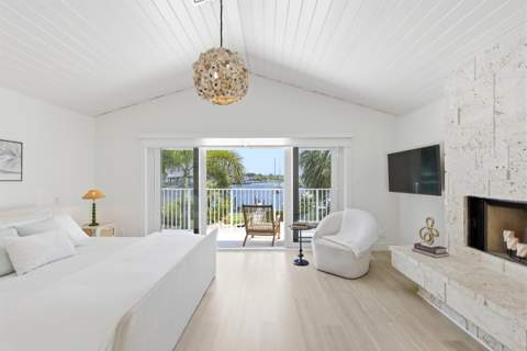 325 Poinciana Drive, Fort Lauderdale FL - photo 24 of 52