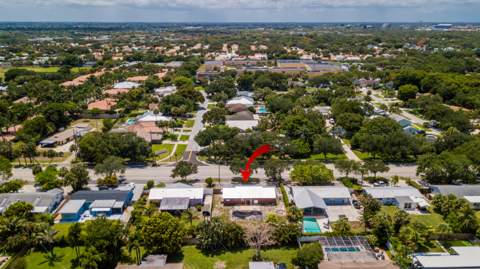 928 Prosperity Farms Road, North Palm Beach FL - photo 8 of 24