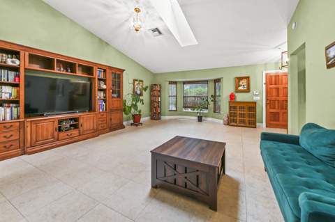 12369 157th Street, Jupiter FL - photo 8 of 29