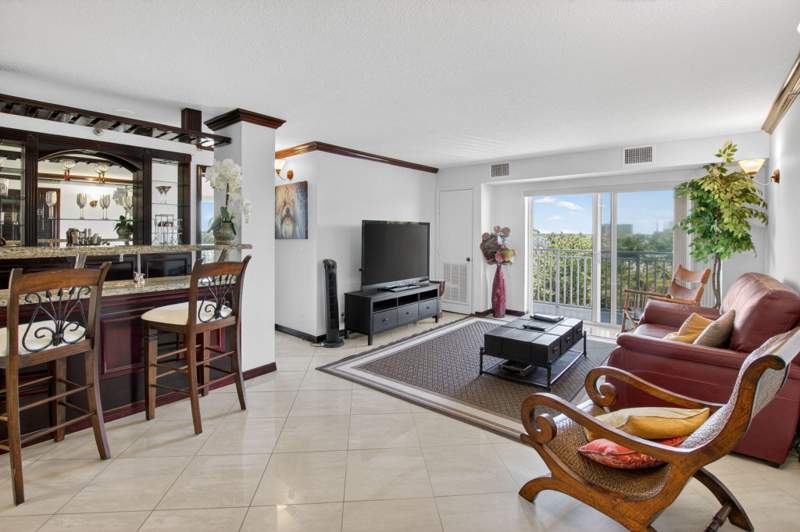 2 bedroom Condominium at 4505 S Ocean Boulevard #402, 45 Ocean Condo, Highland Beach — photo 4