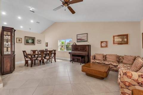 895 NW 110th Lane, Coral Springs FL - photo 11 of 37