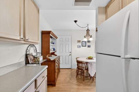 2929 SE Ocean Boulevard #M4, Stuart FL - photo 15 of 40