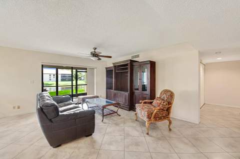 10851 Palm Lake Avenue #101, Boynton Beach FL - photo 9 of 40