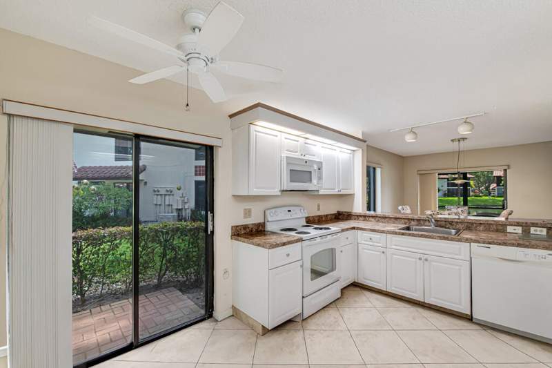3 bedroom Condominium at 10851 Palm Lake Avenue #101, Palm Chase Condo, Boynton Beach — photo 4