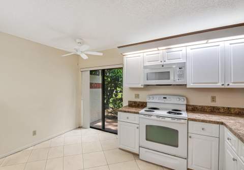 10851 Palm Lake Avenue #101, Boynton Beach FL - photo 16 of 40