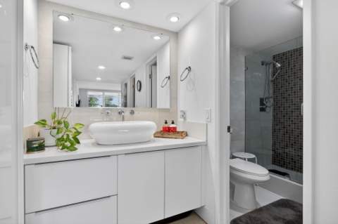 901 W Cypress Lane #103, Pompano Beach FL - photo 20 of 42