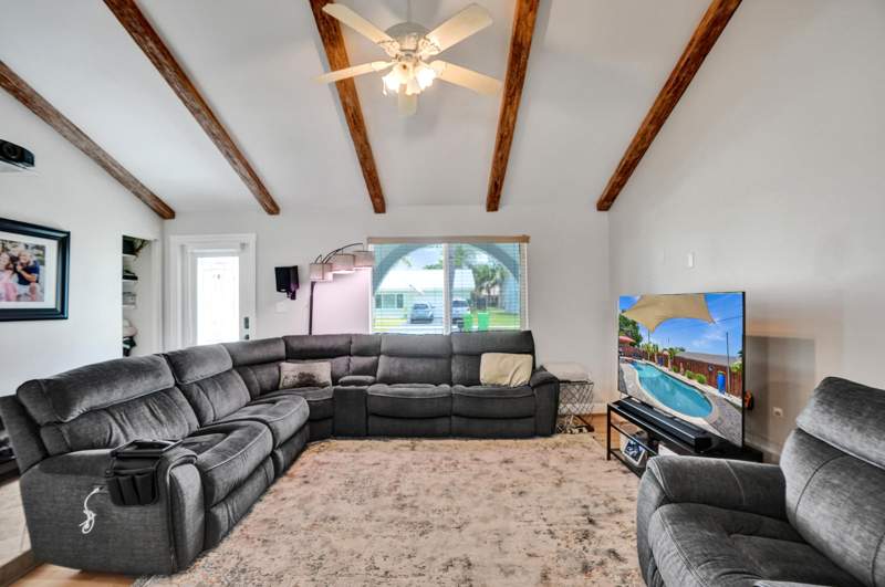 4 bedroom Single Family Residence at 10501 NW 20th Court ##10501, Millers Sunrise Estates Sec 1, Sunrise — photo 4