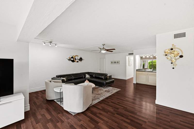 2 bedroom Condominium at 6612 Spring Bottom Way #186, Woodhaven Condo, Boca Raton — photo 4