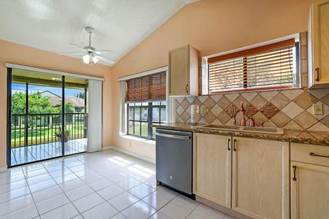 3283 Jog Park Drive, Greenacres FL - photo 11 of 35
