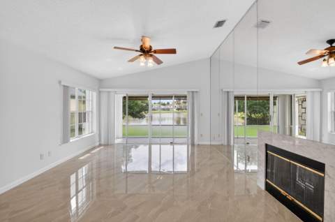 6413 Lansdowne Circle, Boynton Beach FL - photo 8 of 52