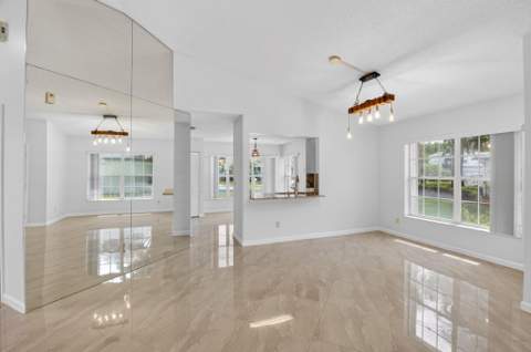 6413 Lansdowne Circle, Boynton Beach FL - photo 12 of 52