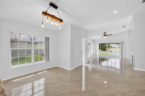 6413 Lansdowne Circle, Boynton Beach FL - photo 14 of 52