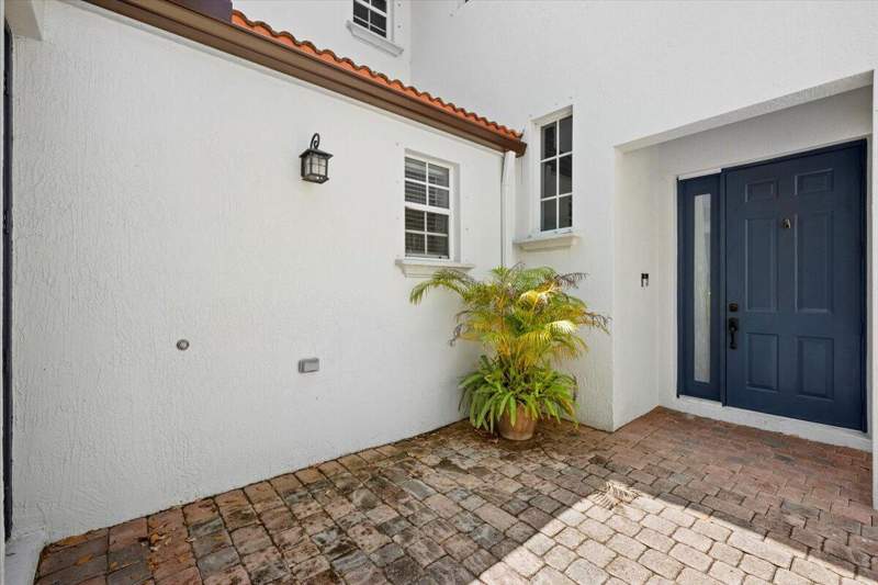 5 bedroom Single Family Residence at 956 Mill Creek Drive, EVERGRENE, Palm Beach Gardens — photo 3