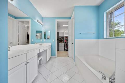 956 Mill Creek Drive, Palm Beach Gardens FL - photo 18 of 62