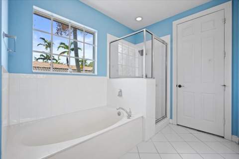 956 Mill Creek Drive, Palm Beach Gardens FL - photo 19 of 62