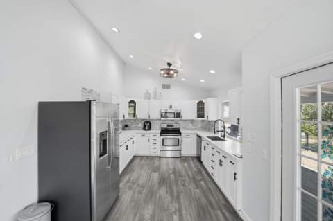4700 Regina Drive, Fort Pierce FL - photo 24 of 70
