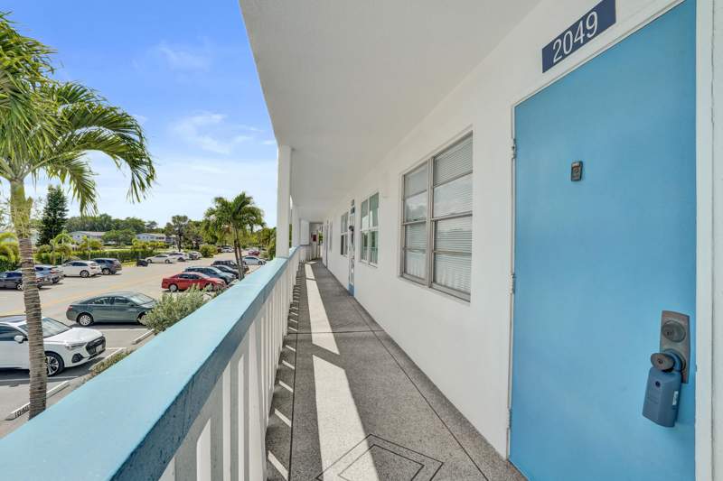 2 bedroom Condominium at 2049 Lyndhurst K #2049, Century Village East, Deerfield Beach — photo 3