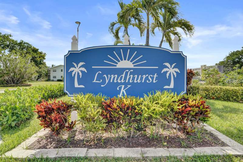 2 bedroom Condominium at 2049 Lyndhurst K #2049, Century Village East, Deerfield Beach — photo 4