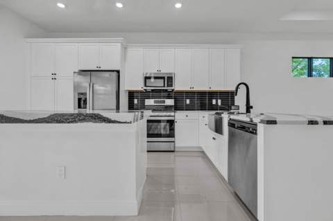 5501 Santa Rosa Lane, Westlake FL - photo 9 of 31