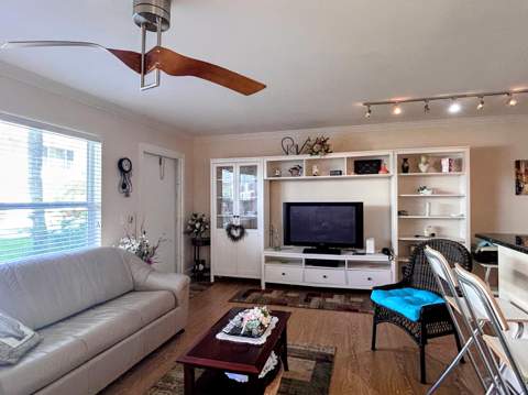 638 Snug Harbor Drive #E6, Boynton Beach FL - photo 8 of 38