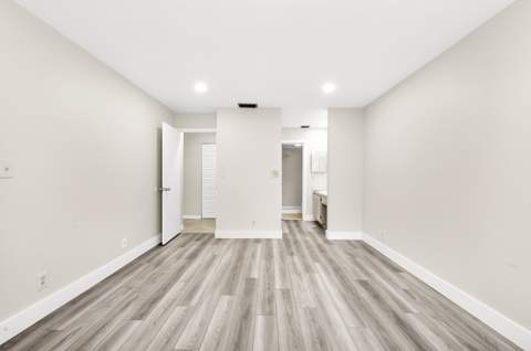 3077 Carambola Circle, Coconut Creek FL - photo 10 of 17