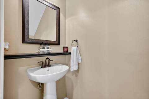615 SW Glen Crest Way, Stuart FL - photo 15 of 45