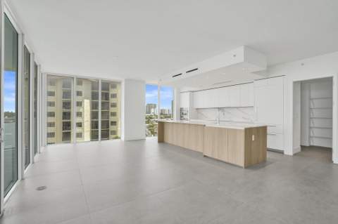 407 N Riverside Drive #605, Pompano Beach FL - photo 13 of 93