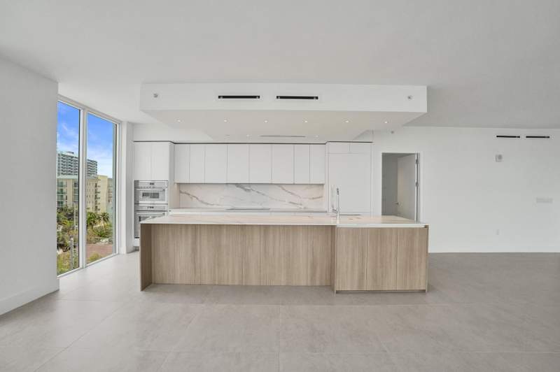 3 bedroom Condominium at 407 N Riverside Drive #605, Entourage in the Sun, Pompano Beach — photo 4