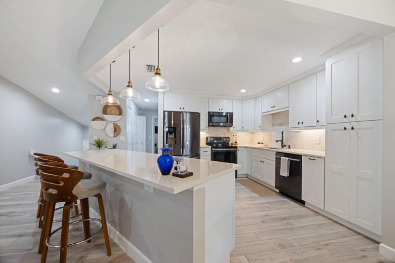 2 bedroom Condominium at 5710 Coach House Circle #F, Coach Houses Of Town Place Condo, Boca Raton — photo 3