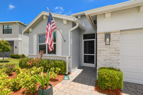 5970 SE Skyblue Circle, Stuart FL - photo 6 of 57