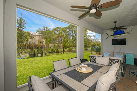 5970 SE Skyblue Circle, Stuart FL - photo 9 of 57