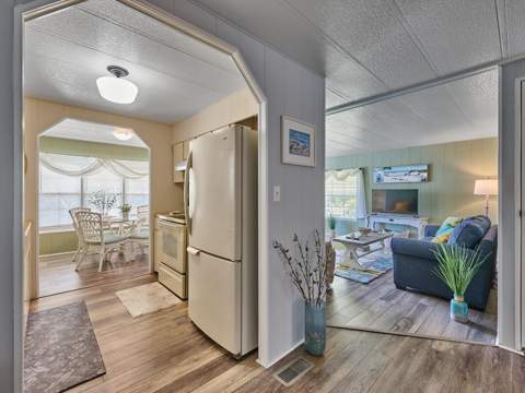 6977 SE Delegate Street, Hobe Sound FL - photo 13 of 60