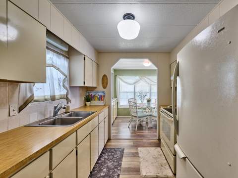 6977 SE Delegate Street, Hobe Sound FL - photo 15 of 60